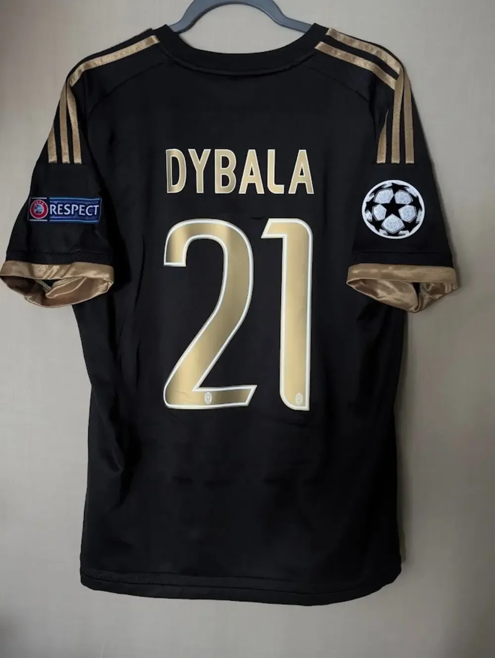 Juventus 2015-16 Third Paulo Dybala Jersey Men's Large Black Gold UCL Rare